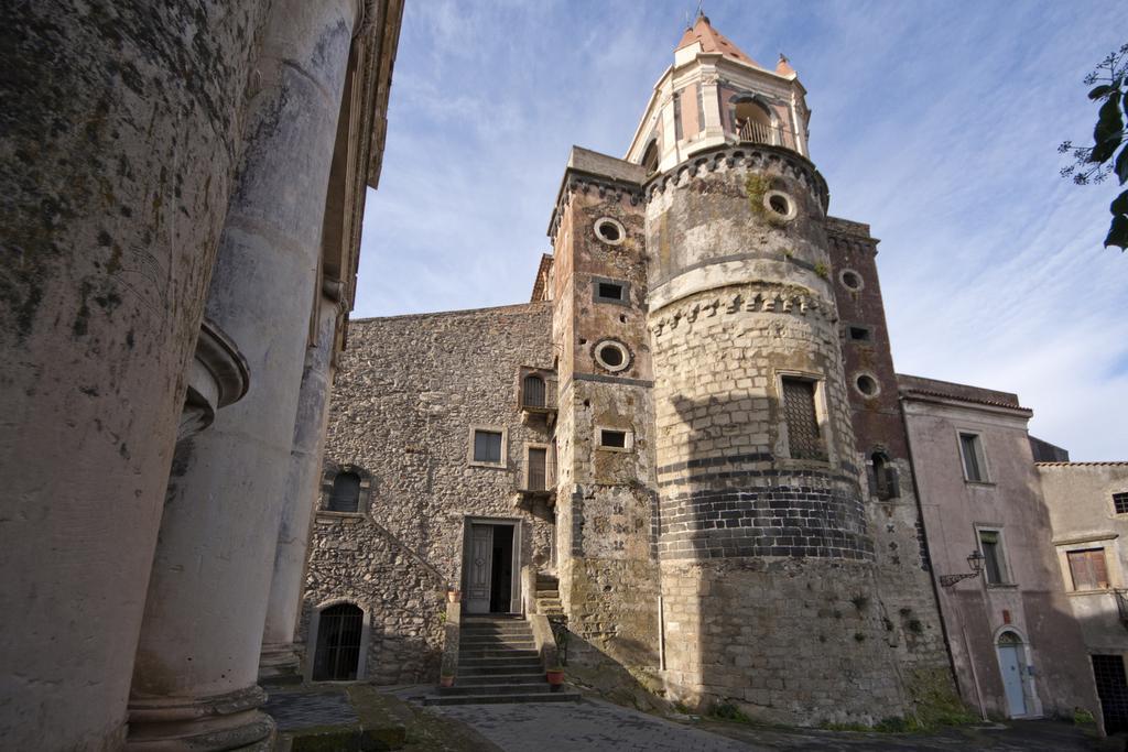 Animosa Suites Castiglione De Sicilia Exteriér fotografie